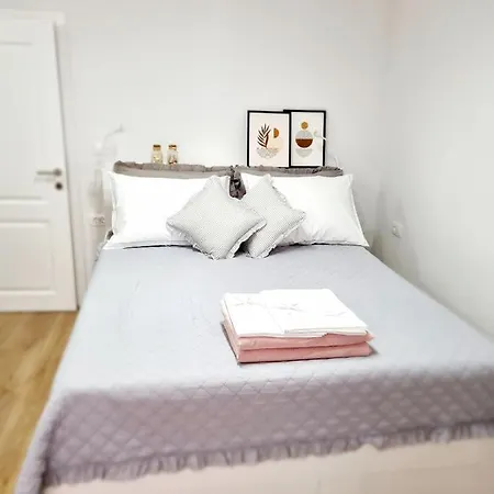 Damir Apartamento