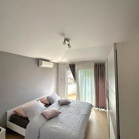 Apartamento Damir *