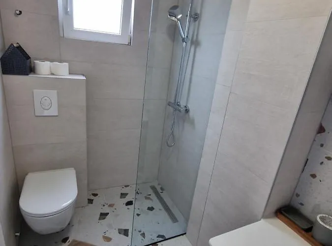 Damir Apartman Gradac
